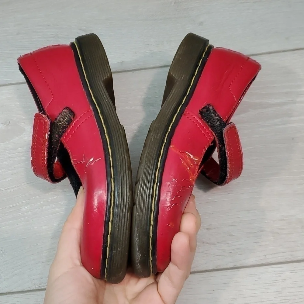 Dr.Martens Kids Girls Leather Red Tully Clogs shoes sz 9Toddler